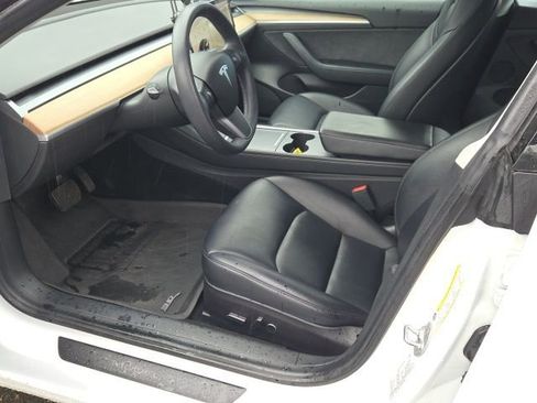 Used 2021 Tesla Model 3 Standard Range Plus image 10