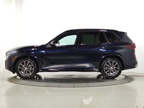 Used 2024 BMW X5 xDrive40i w/ M Sport Package AWD/4WD image 4