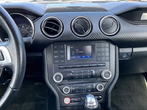 Used 2016 Ford Mustang Coupe image 6