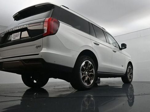 Certified 2025 Ford Expedition King Ranch AWD/4WD image 32