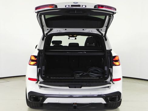 Used 2024 BMW X5 xDrive50e w/ M Sport Package AWD/4WD image 10