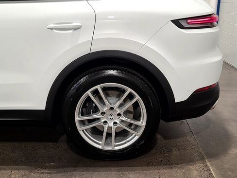 New 2026 Porsche Cayenne image 35