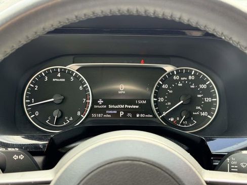 Used 2024 Nissan Pathfinder SV FWD image 23