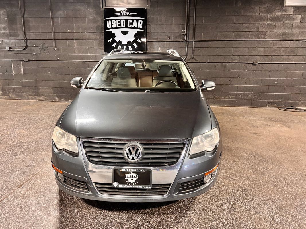 Used 2010 Volkswagen Passat Komfort FWD image 9