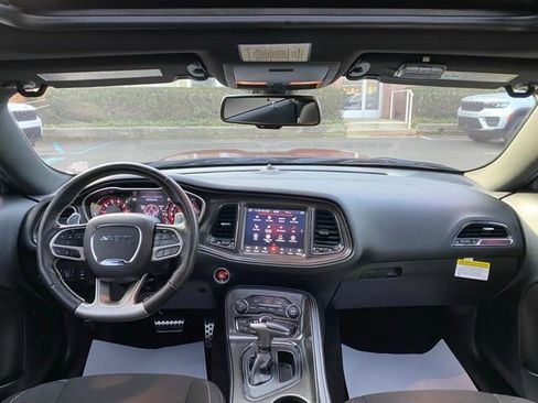 Used 2020 Dodge Challenger SRT Hellcat image 32