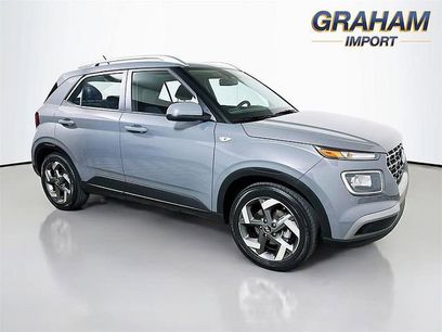 Used 2023 Hyundai Venue SEL w/ Cargo Package