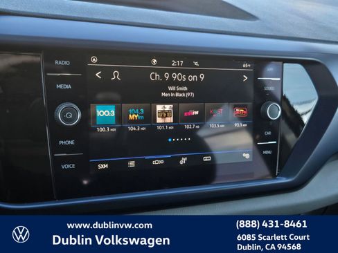 Certified 2023 Volkswagen Taos SE w/ Panoramic Sunroof Package image 13