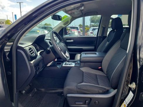 Used 2017 Toyota Tundra SR5 w/ SR5 Upgrade Package AWD/4WD image 15