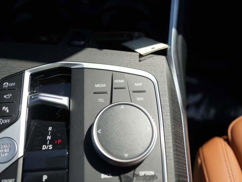 Used 2025 BMW 330i 330i Sedan RWD w/ Convenience Package image 25