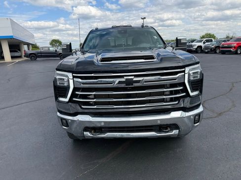 Used 2024 Chevrolet Silverado 3500 LTZ w/ LTZ Plus Package AWD/4WD image 2