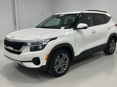 Used 2023 Kia Seltos S w/ Navigation Package