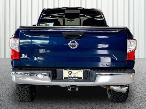 Used 2017 Nissan Titan SV AWD/4WD image 5