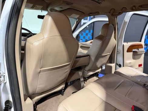 Used 2004 Ford F250 Lariat image 22