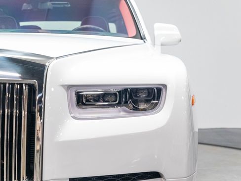 Used 2019 Rolls-Royce Phantom Sedan RWD image 66