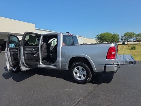 Used 2026 RAM 1500 Big Horn AWD/4WD image 13