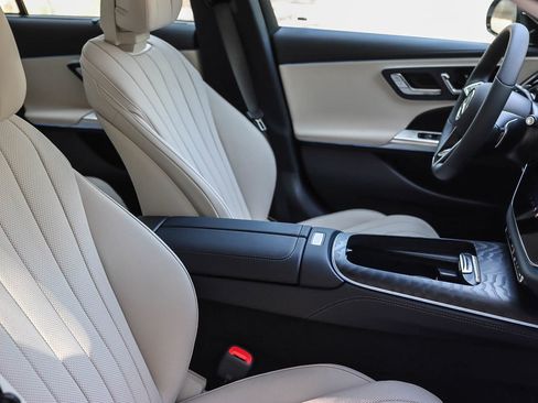 New 2025 Mercedes-Benz E 450 4MATIC All-Terrain Wagon image 15