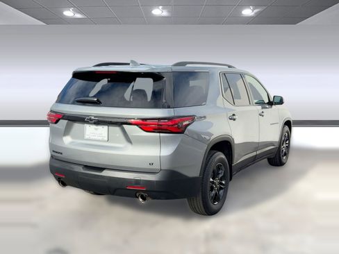 Used 2023 Chevrolet Traverse LT image 7