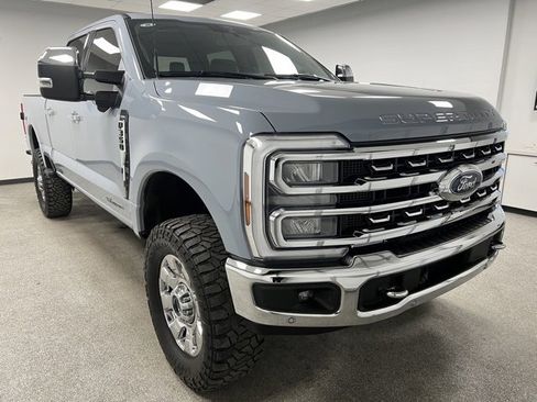 Used 2024 Ford F350 Lariat w/ Lariat Ultimate Package image 2