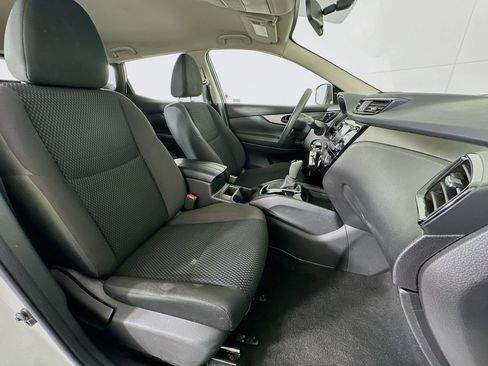 Used 2018 Nissan Rogue Sport S w/ S Appearance Package FWD image 29