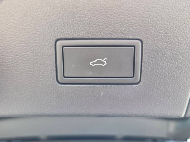 Used 2026 Volkswagen Atlas SE FWD image 14
