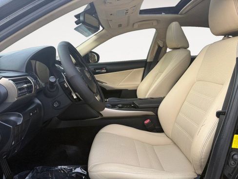 Used 2014 Lexus IS 250 HEATED AND VENTILATED SEATS, S image 2