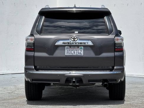 Used 2018 Toyota 4Runner Limited AWD/4WD image 4