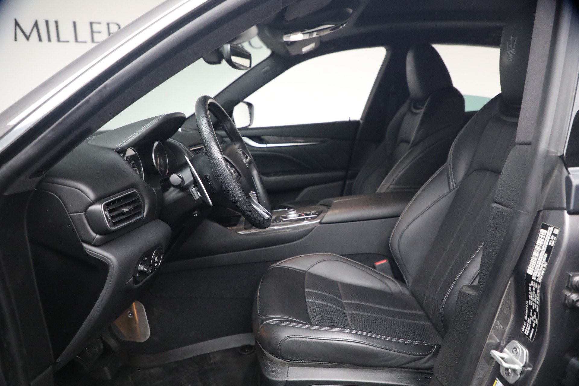 Certified 2023 Maserati Levante GT AWD/4WD image 15
