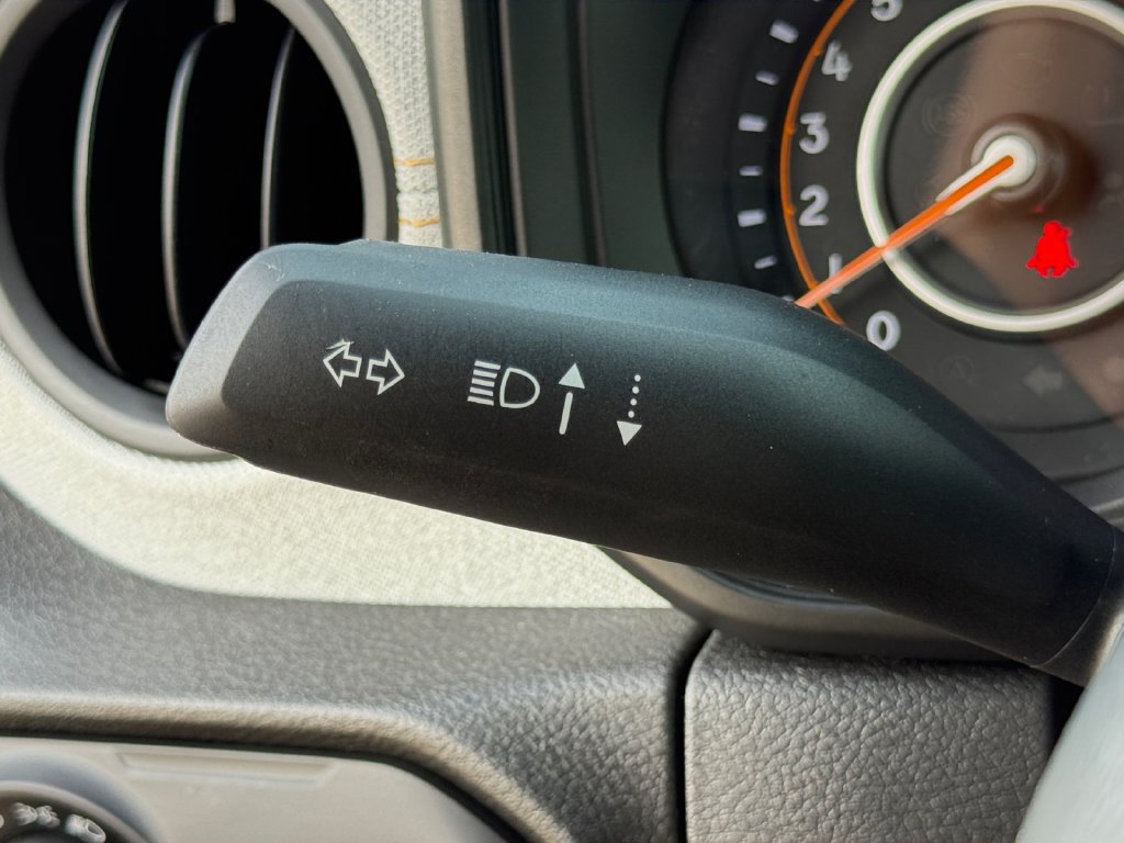Used 2025 Jeep Wrangler Unlimited Sport AWD/4WD image 31