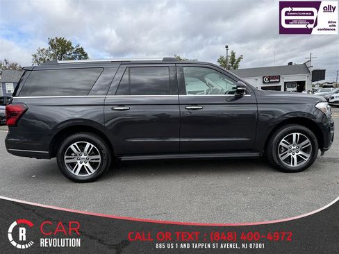 Used 2024 Ford Expedition Max Limited AWD/4WD image 12