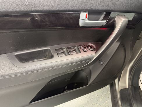 Used 2015 Kia Sorento EX FWD image 16