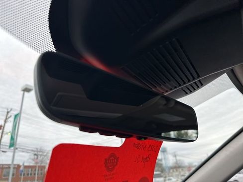 Used 2023 Nissan Rogue SL w/ SL Premium Package image 29