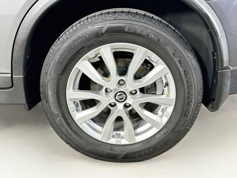 Used 2017 Nissan Rogue SV FWD image 8