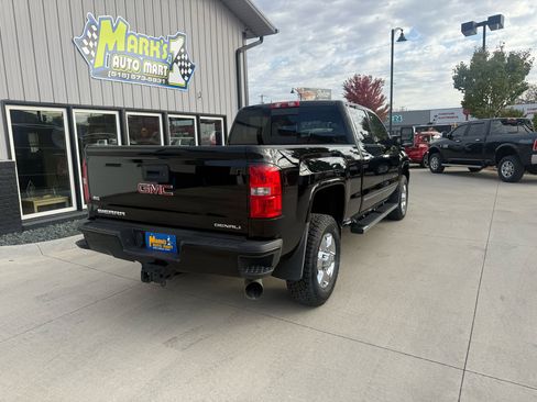 Used 2016 GMC Sierra 3500 Denali w/ Duramax Plus Package image 6