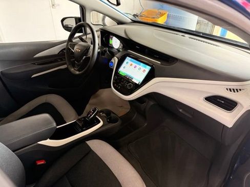 Used 2017 Chevrolet Bolt LT FWD image 27