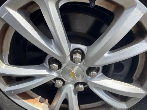 Used 2017 Chevrolet Equinox LS AWD/4WD image 10