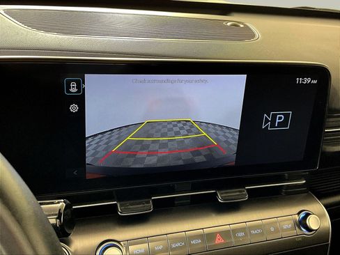 Used 2025 Hyundai Kona SEL AWD/4WD image 14