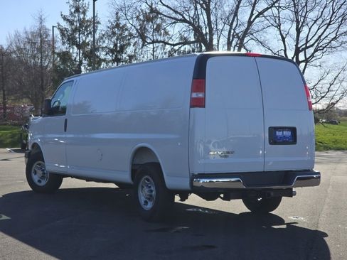 New 2026 Chevrolet Express 2500 Extended w/ Driver Convenience Package image 7