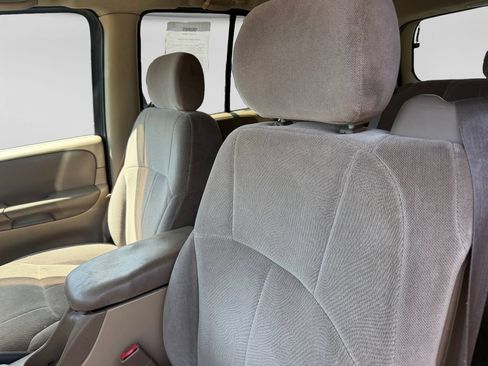 Used 2004 Chevrolet TrailBlazer LS w/ LS Preferred Equipment Group AWD/4WD image 20