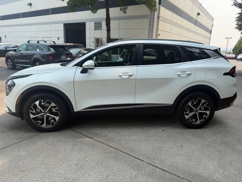 Certified 2025 Kia Sportage EX AWD/4WD image 7