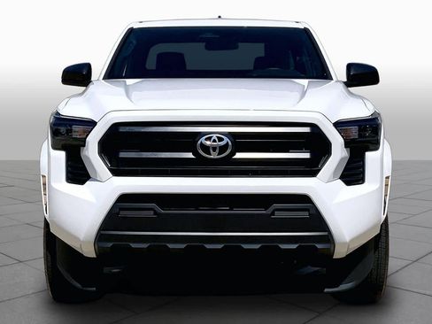 Used 2026 Toyota Tacoma SR RWD image 4