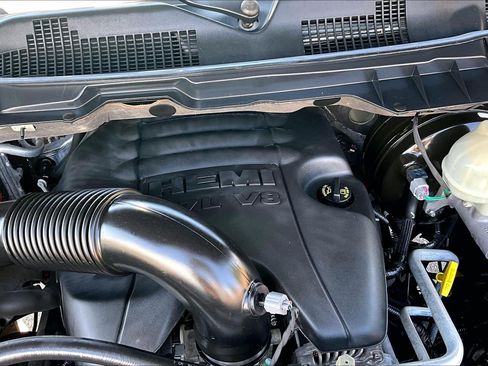 Used 2015 RAM 1500 Express AWD/4WD image 33