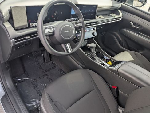 Certified 2025 Hyundai Tucson SEL AWD/4WD image 15