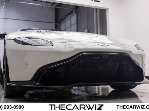 Used 2019 Aston Martin V8 Vantage Coupe RWD image 2