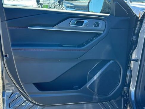 New 2026 Ford Explorer ST-Line w/ ST-Line Street Pack image 18