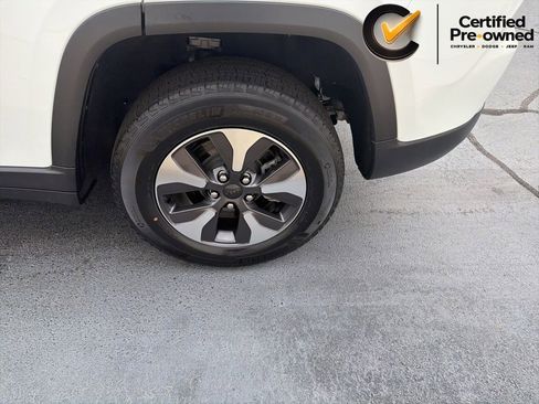 Certified 2022 Jeep Grand Cherokee Limited 4xe AWD/4WD image 19
