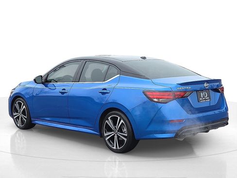 Used 2023 Nissan Sentra SR w/ Trunk Package image 4