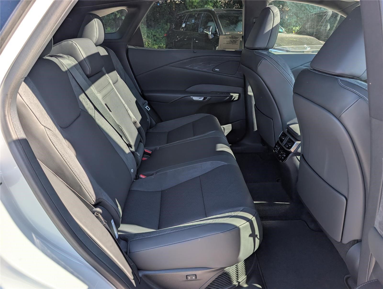 New 2026 Lexus RX 350 w/ Convenience Package AWD/4WD image 8