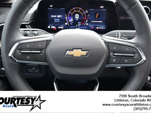 Used 2025 Chevrolet Tahoe High Country AWD/4WD image 11
