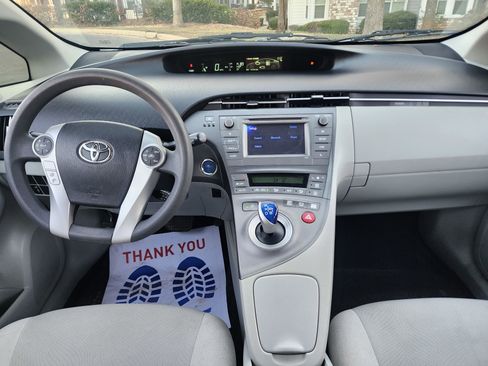 Used 2012 Toyota Prius Two image 27