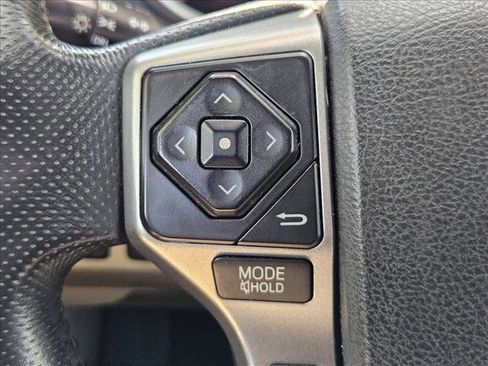 Used 2015 Toyota Tacoma PreRunner w/ Convenience Package image 10